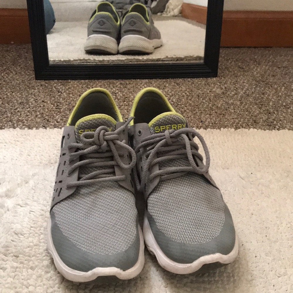 Sperry Sneakers